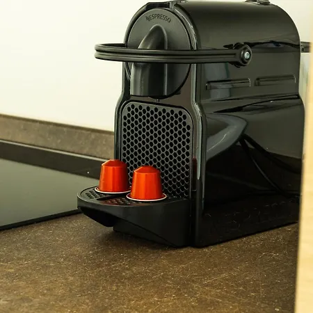 Moderno E In Posizione Strategica 2a アパート *